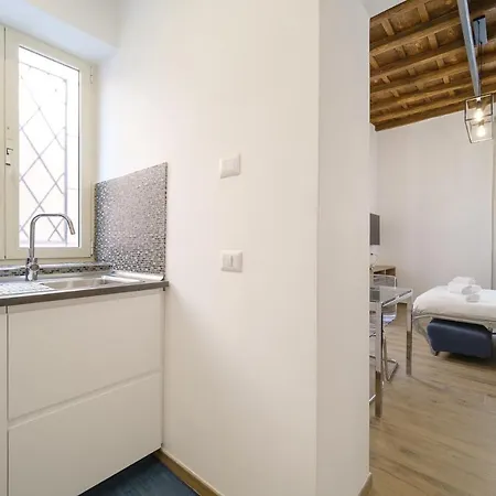 Vatican Elvira Apartment